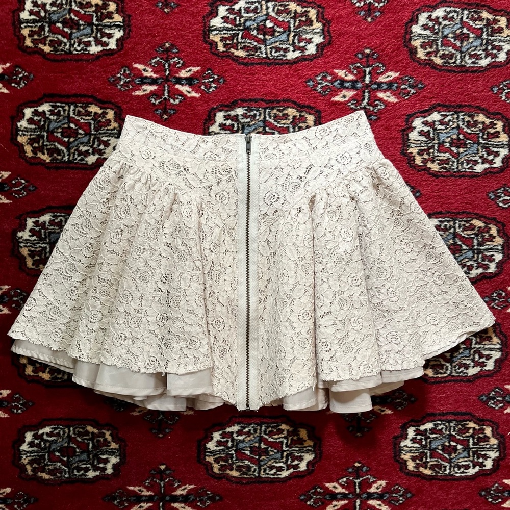 GUESS Vintage Lace zip front Mini Skirt